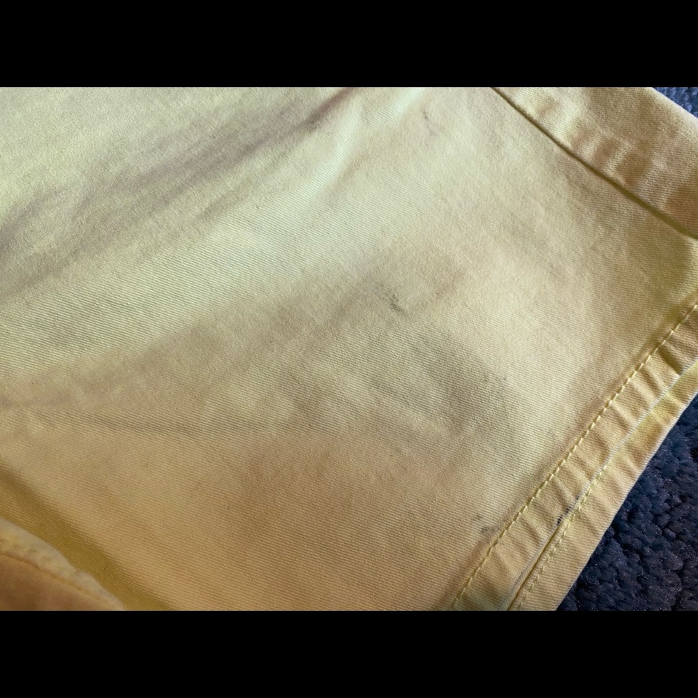 Shorts - Picture 3 of 4